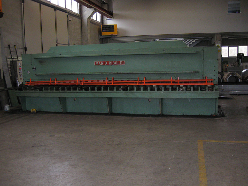 Lavorazione Lamiere e Carpenteria Metallica - Manetti Lusitano